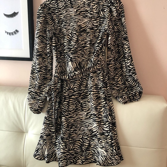 Little moon wrap dress - Picture 2 of 3